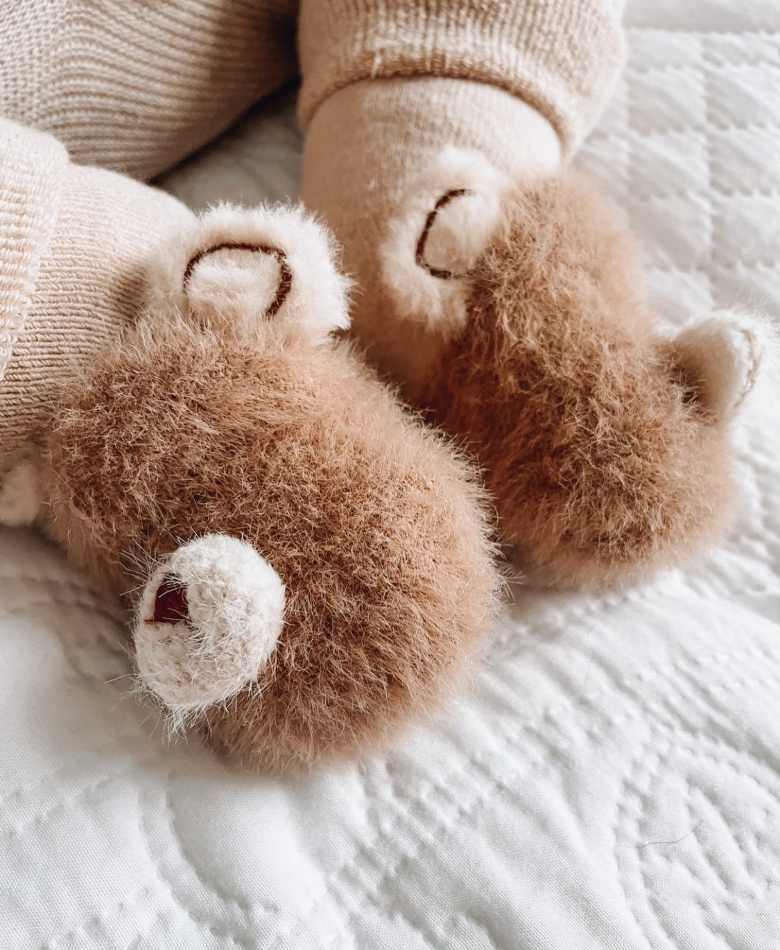 Sleepy Teddy Baby Socks- Beige – - Main Image