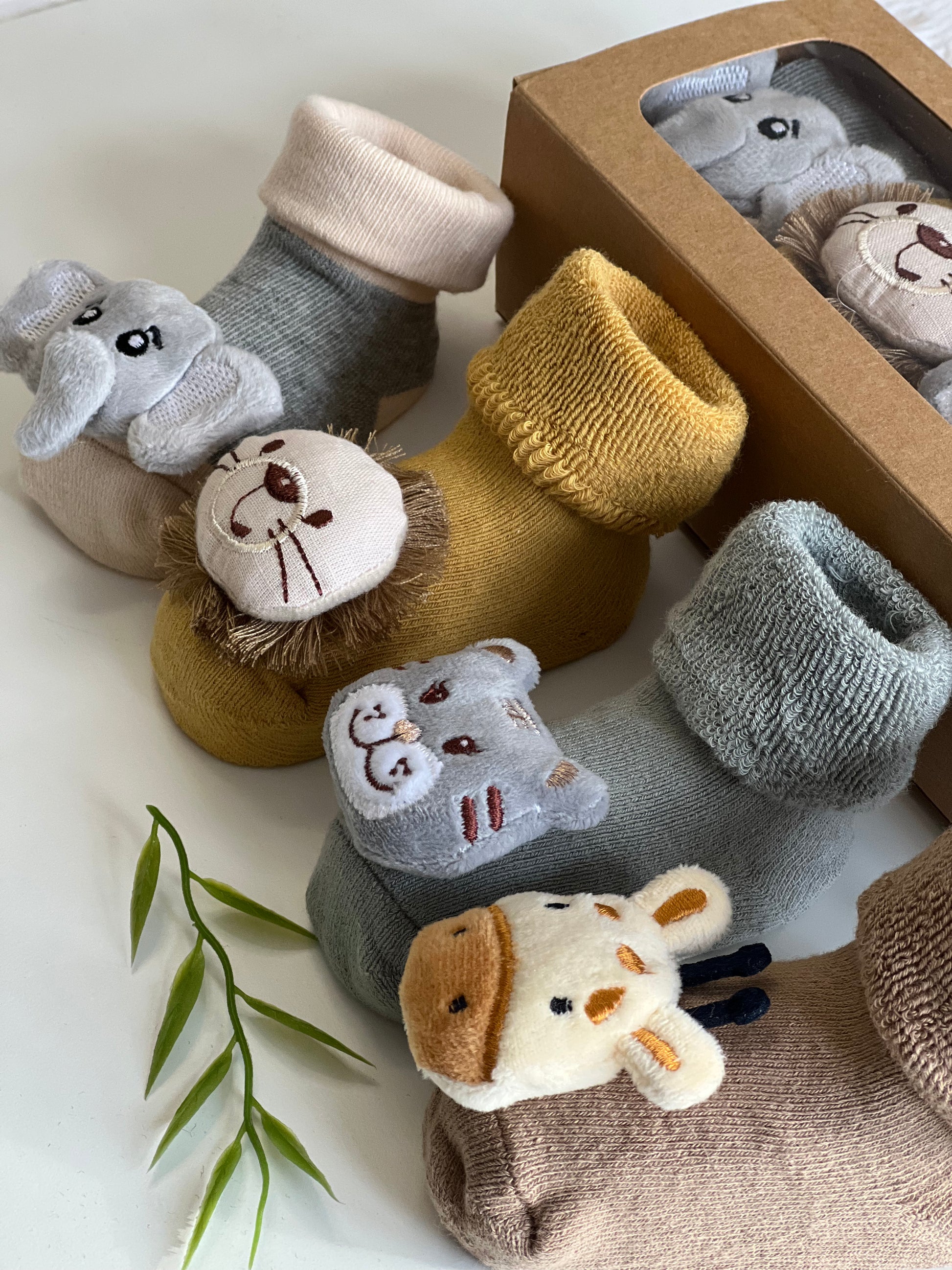 Socks in a Box -Safari Rattle Sock Collection –